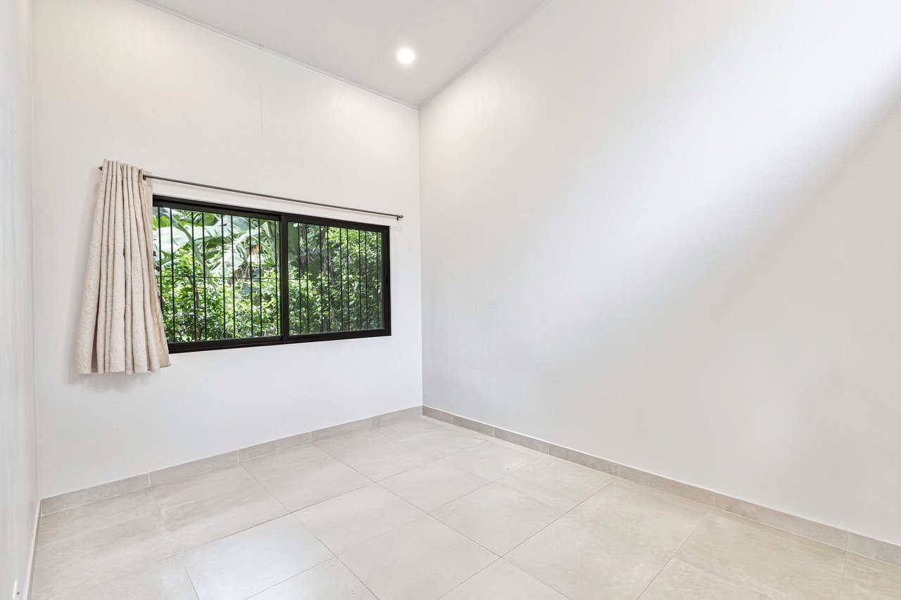 Charming Two Bedroom Casa Ceiba