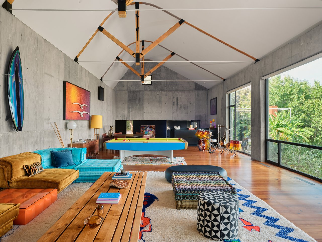 STRATFORD HILLS ARCHITECTURAL LANDMARK