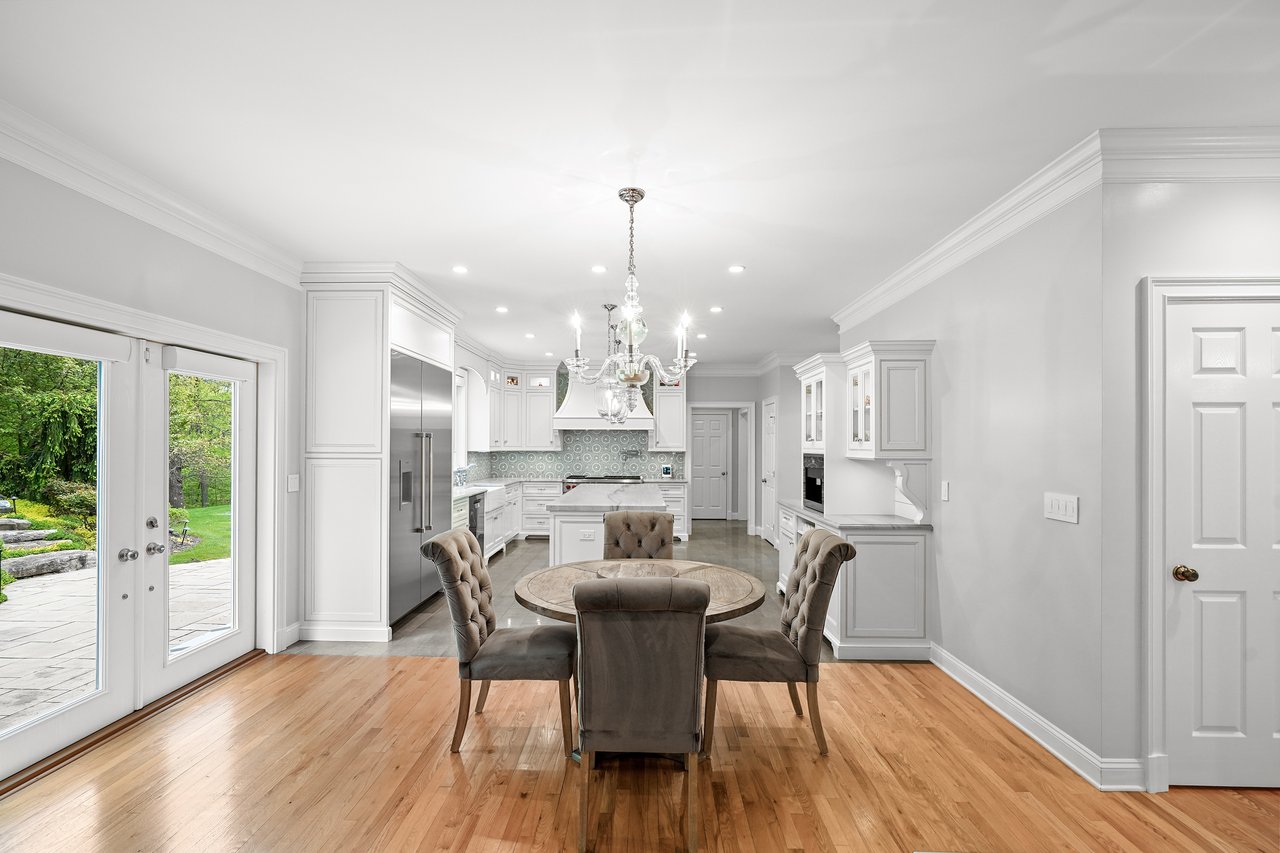 18 N Nabby Rd, Danbury, CT 06811