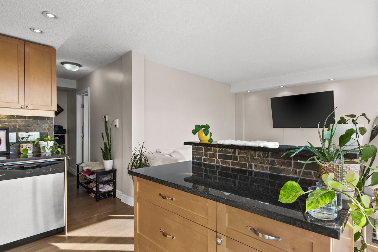 806 9A Street NW Unit: 7
