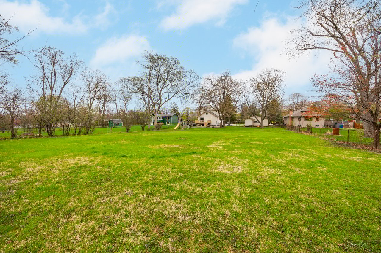 4046 Fairview Ave, Downers Grove
