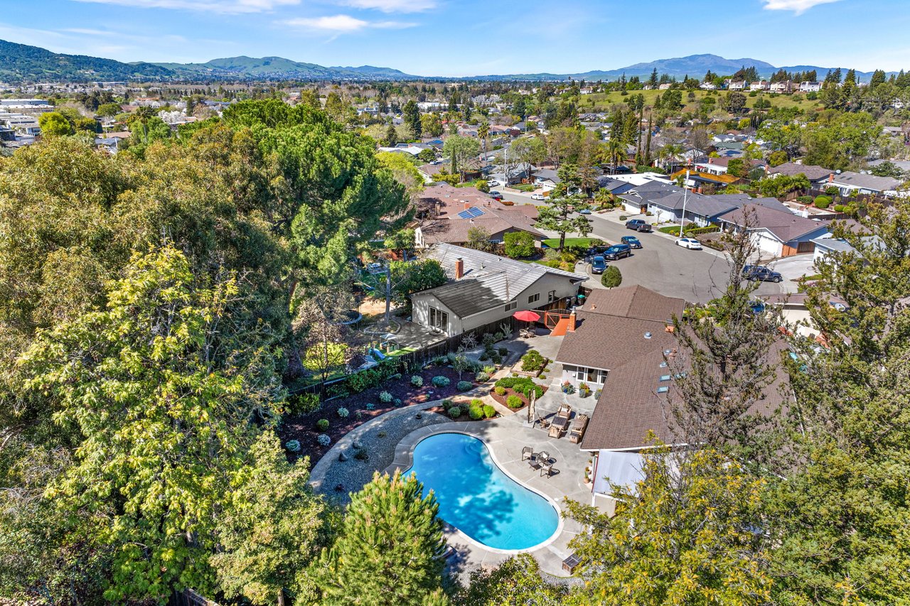 535 San Gabriel Ct. Pleasanton, CA 94566