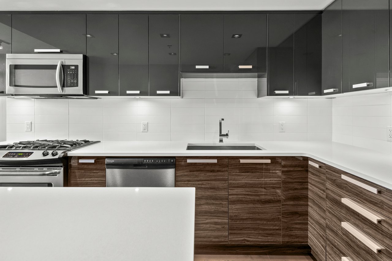 235 9A Street NW Unit: 111