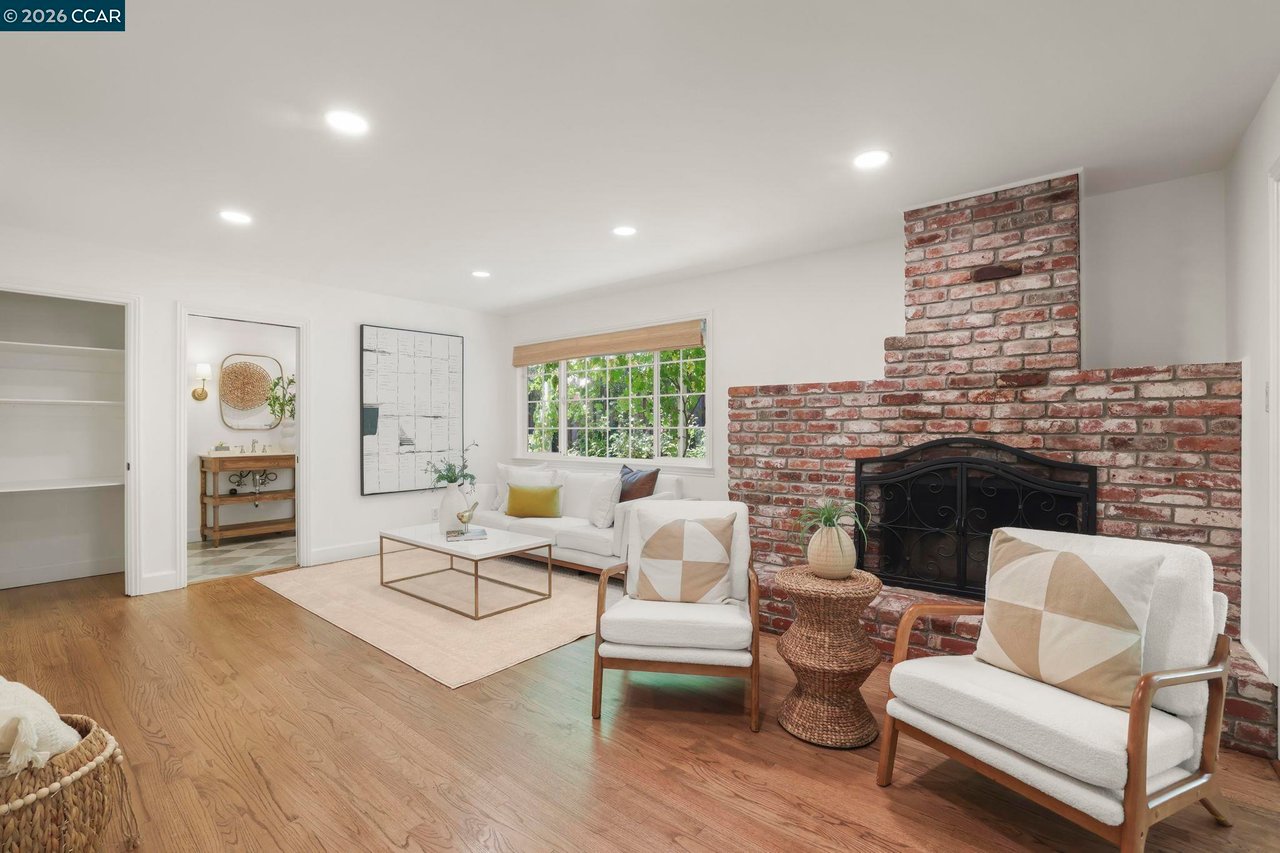 61 Carlos Ct