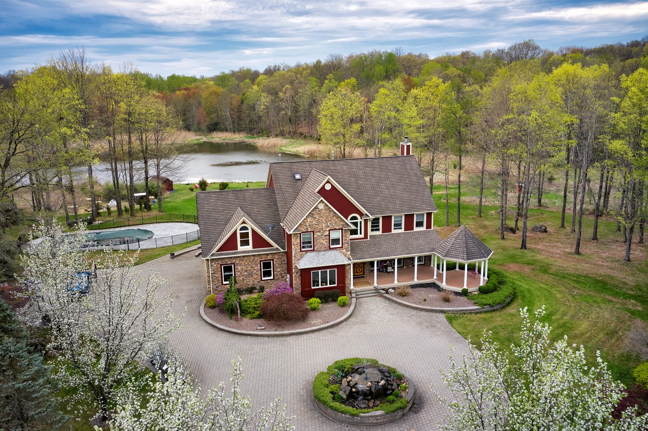 Bellefontaine at 14 Stonewall Court — A Premier Hudson Valley Estate