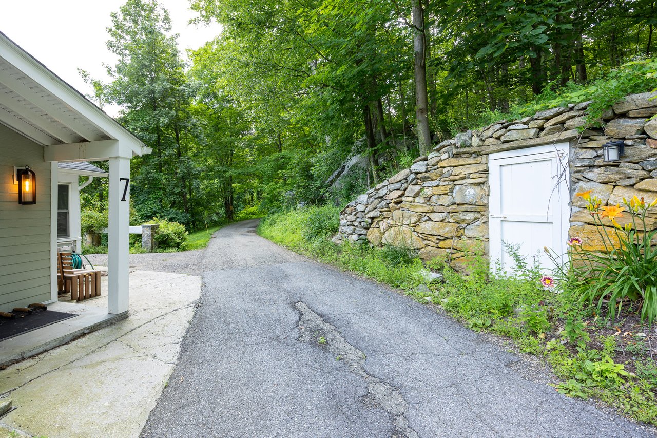 401 Woodmont Road