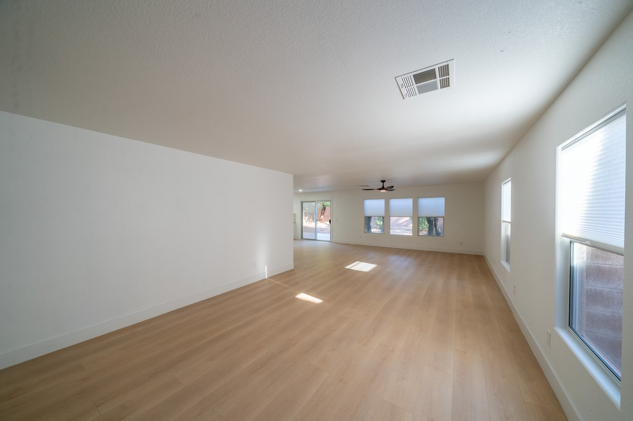 504 Lacabana Beach Drive