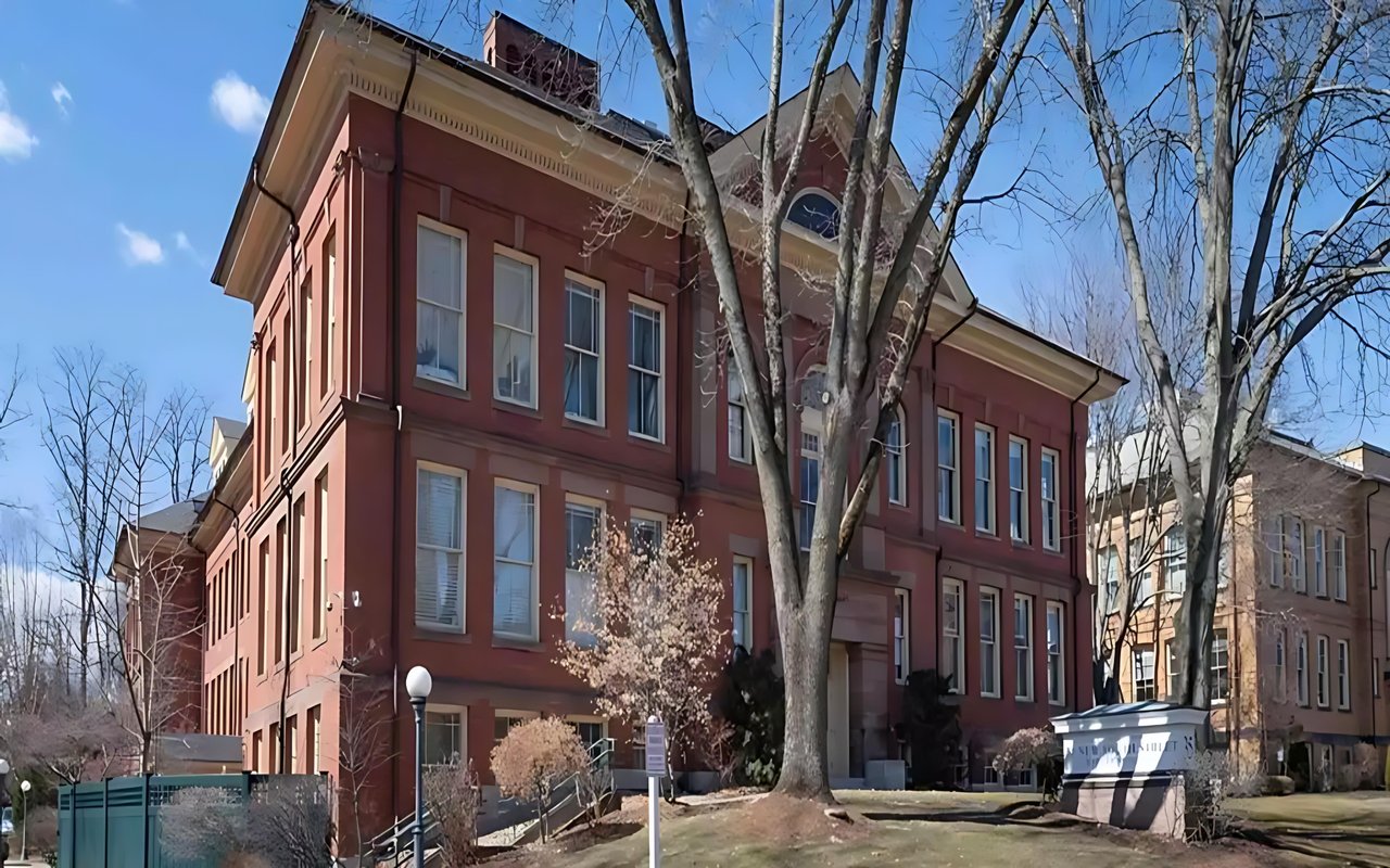 35 New South St #404, Northampton, Ma 01060 Now Has a New Price of $374,450!