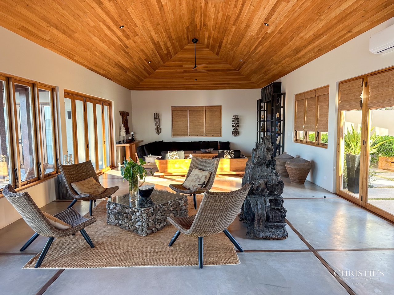 Casa Tres Doces - El Tesoro Development