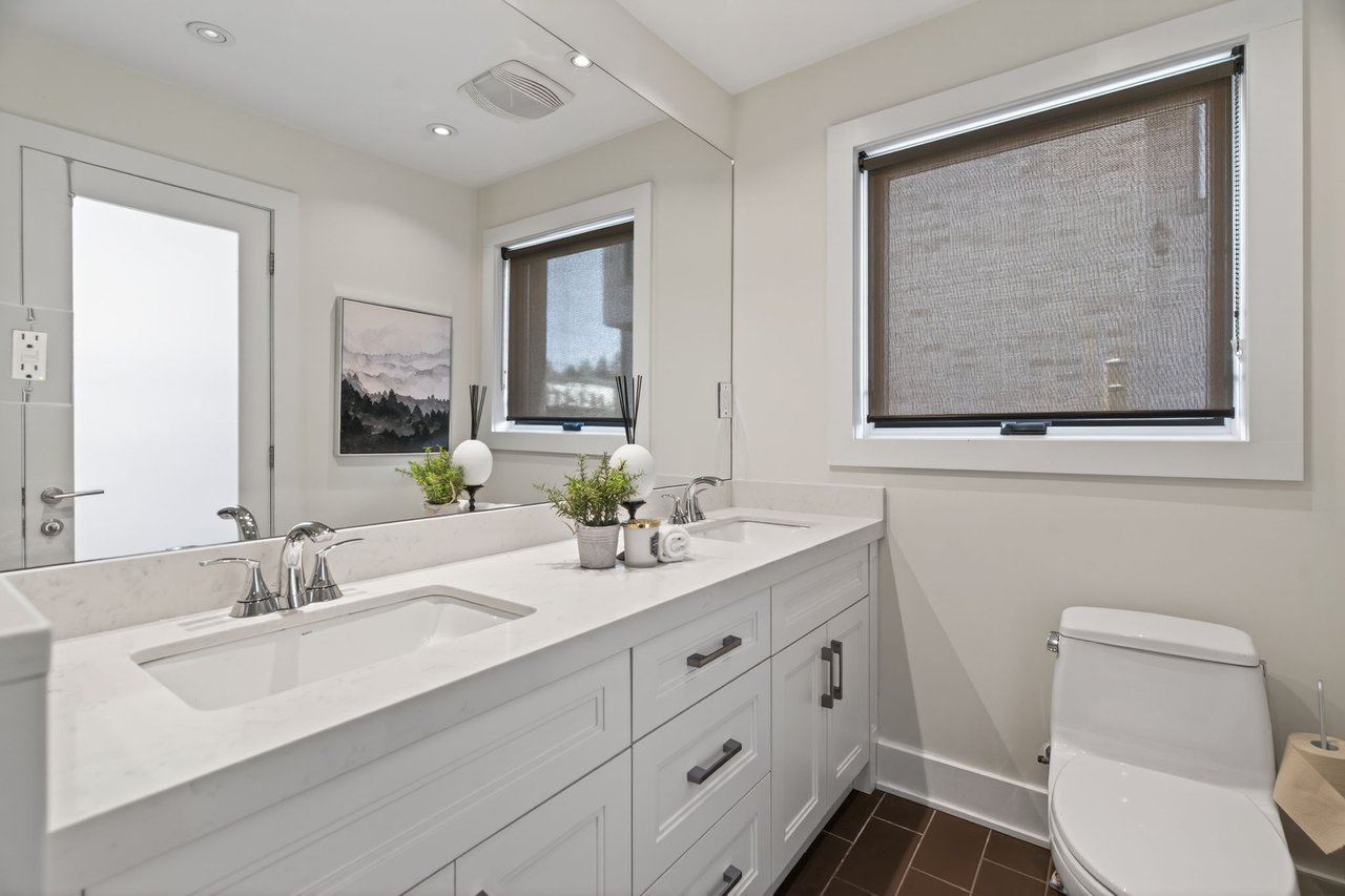 SOLD. Beautifully Updated Bungalow