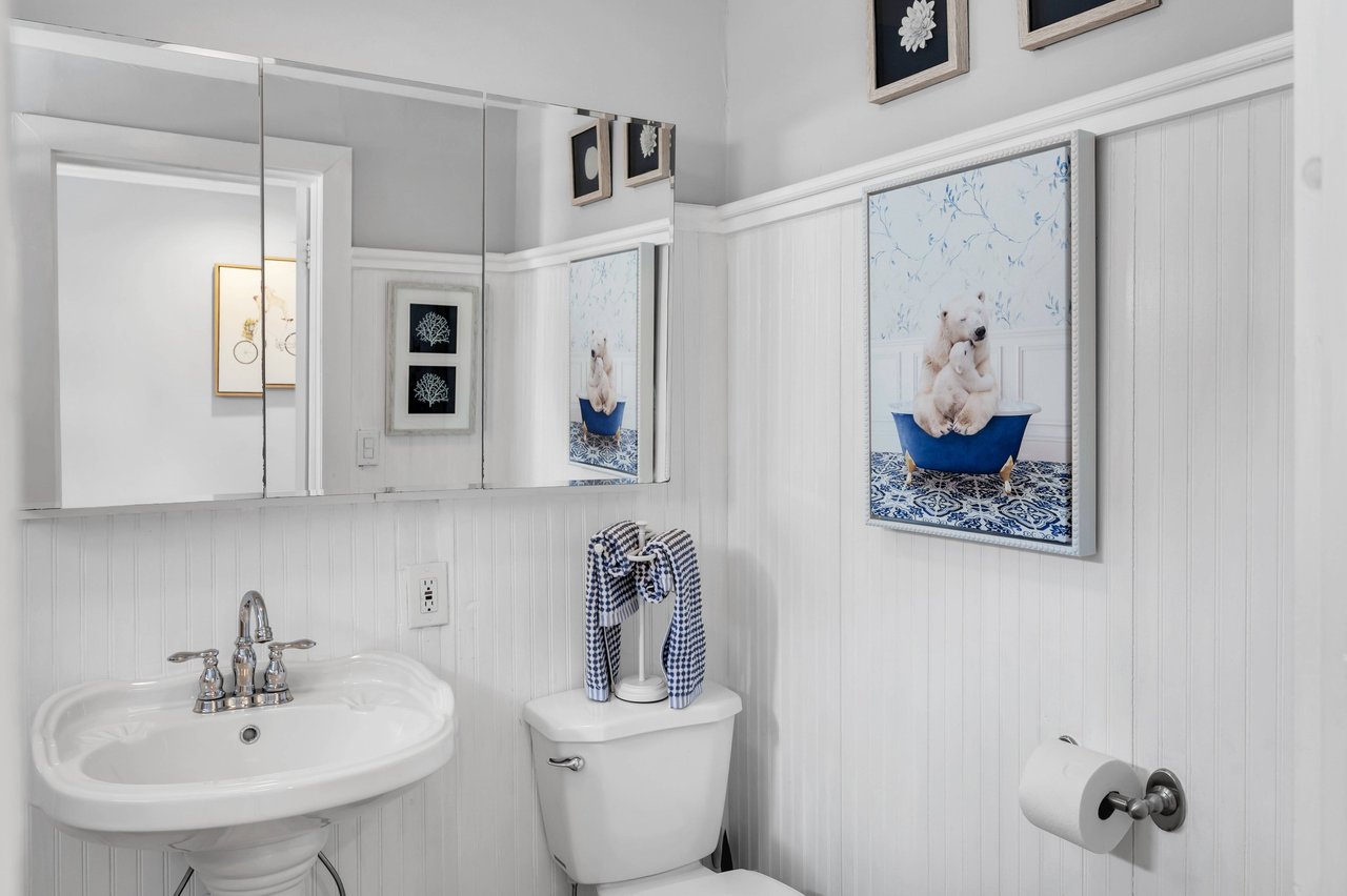 #4 Beautiful Well Design on the First Floor With Outside Deck - Just 3 Homes From Ocean, Bay Head, New Jersey