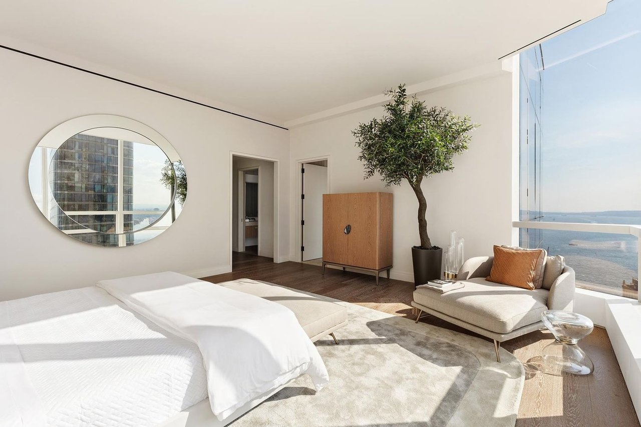 77 Greenwich St #PH