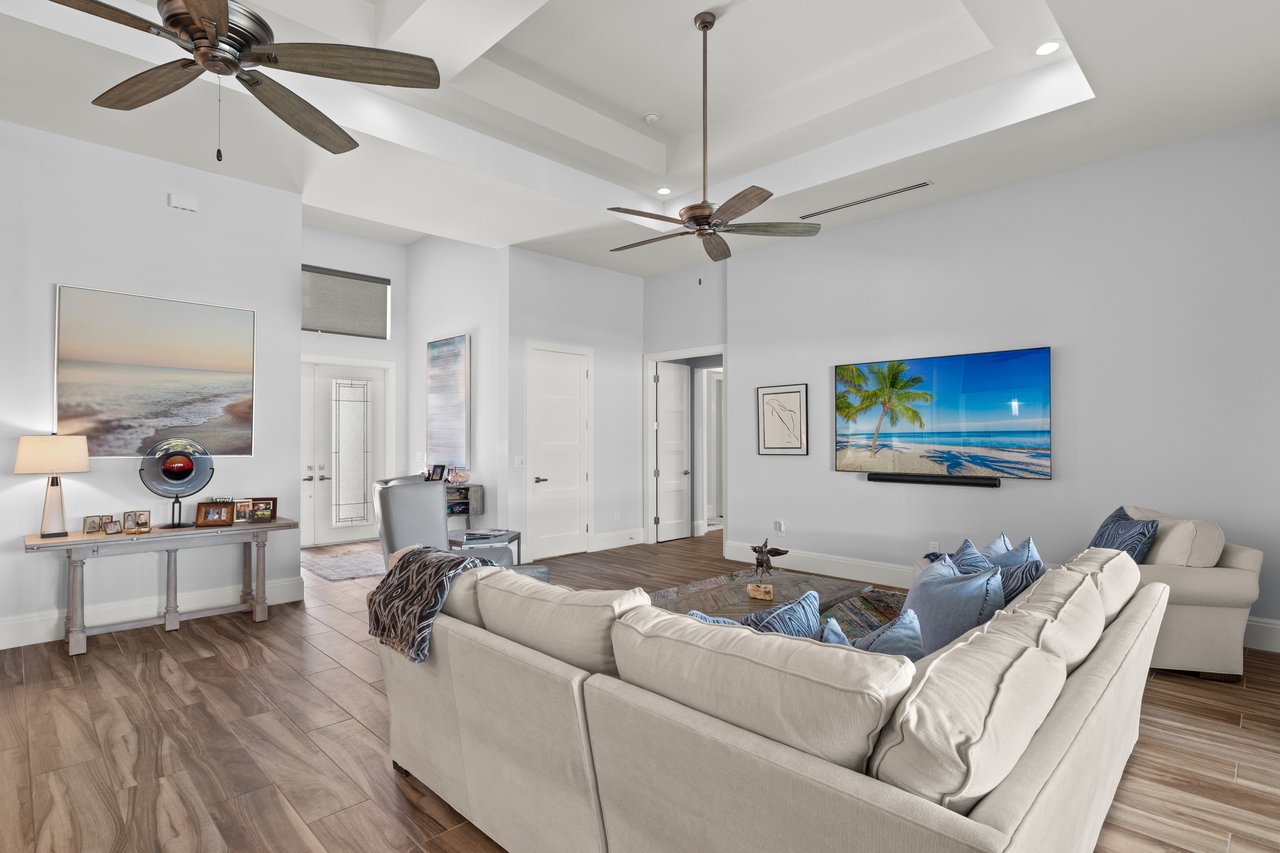 6617 Joanna CIR