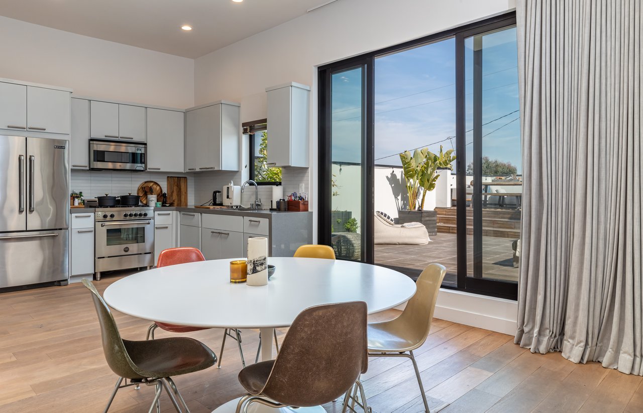 214 S Venice Blvd, Venice 