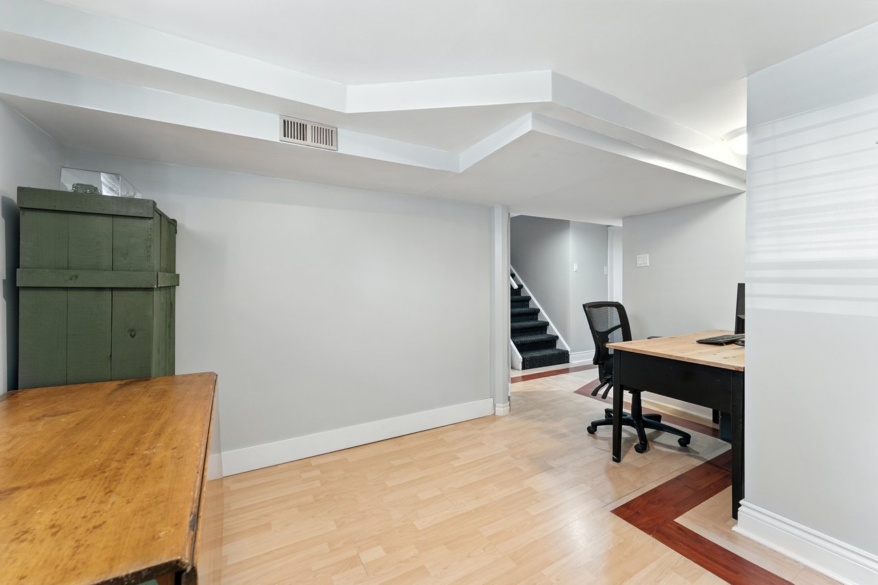 4 Fulham Dr