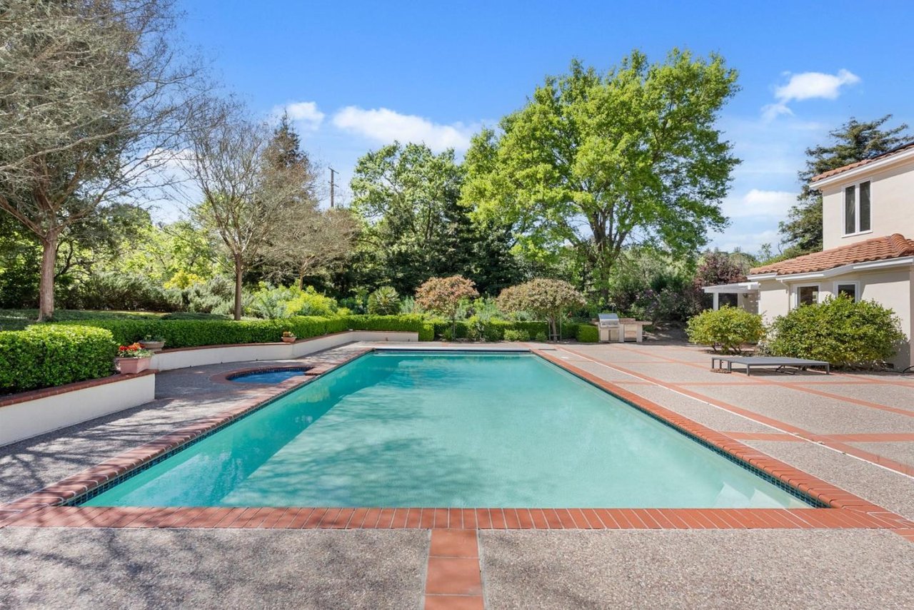 14210 Berry Hill Ct