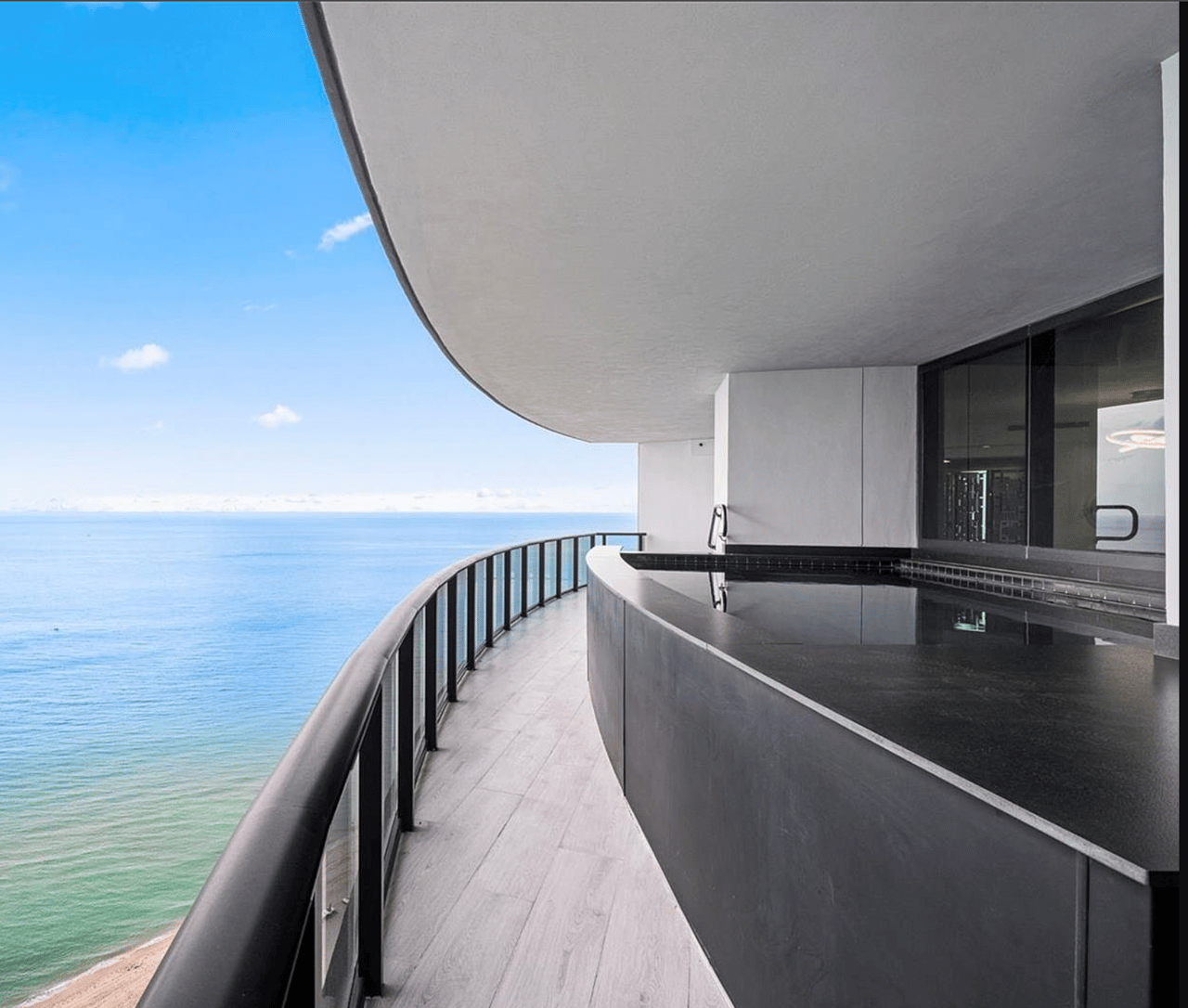 Porsche Design Tower #2105