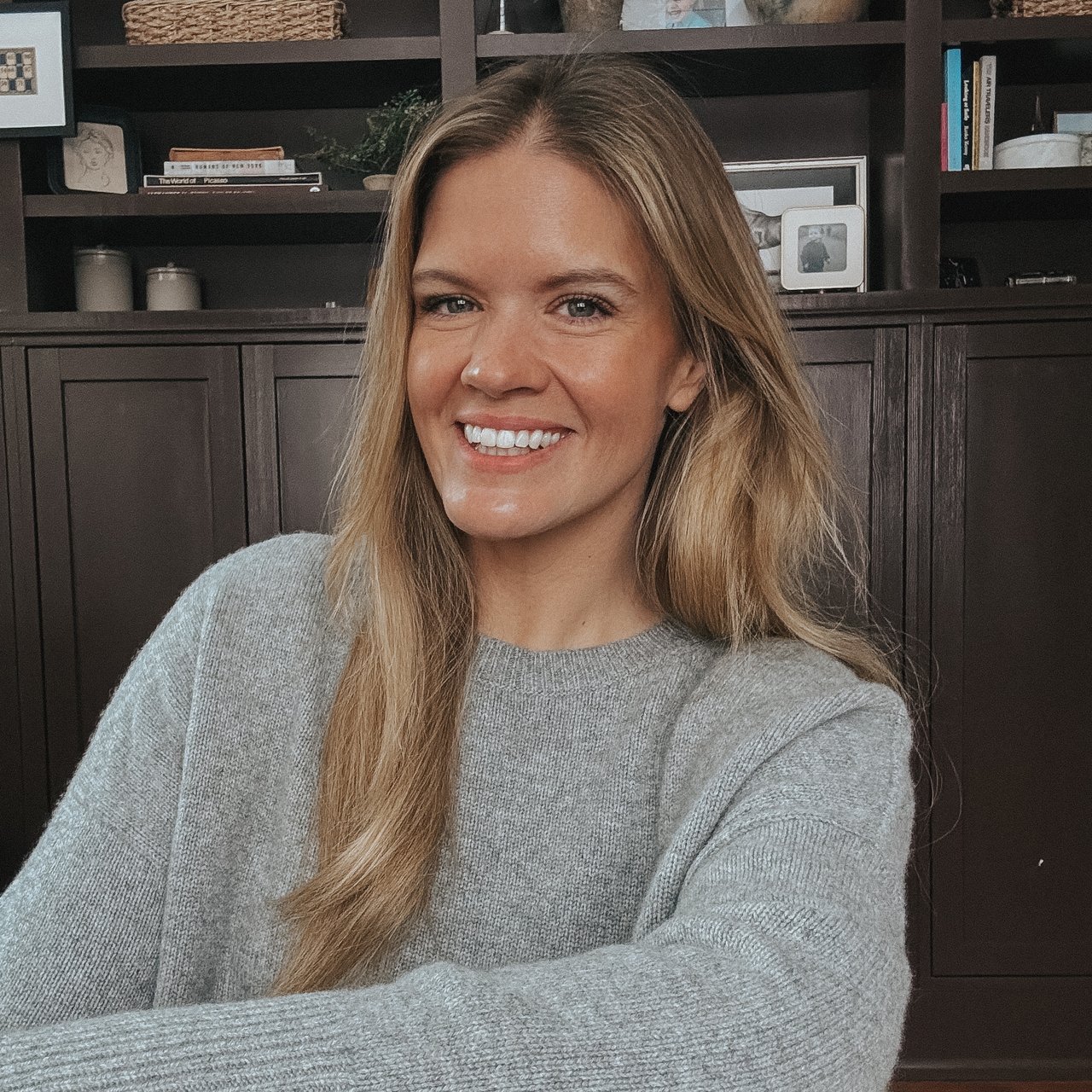 Tiffany Scavone Woodmere, OH Real Estate Agent Headshot