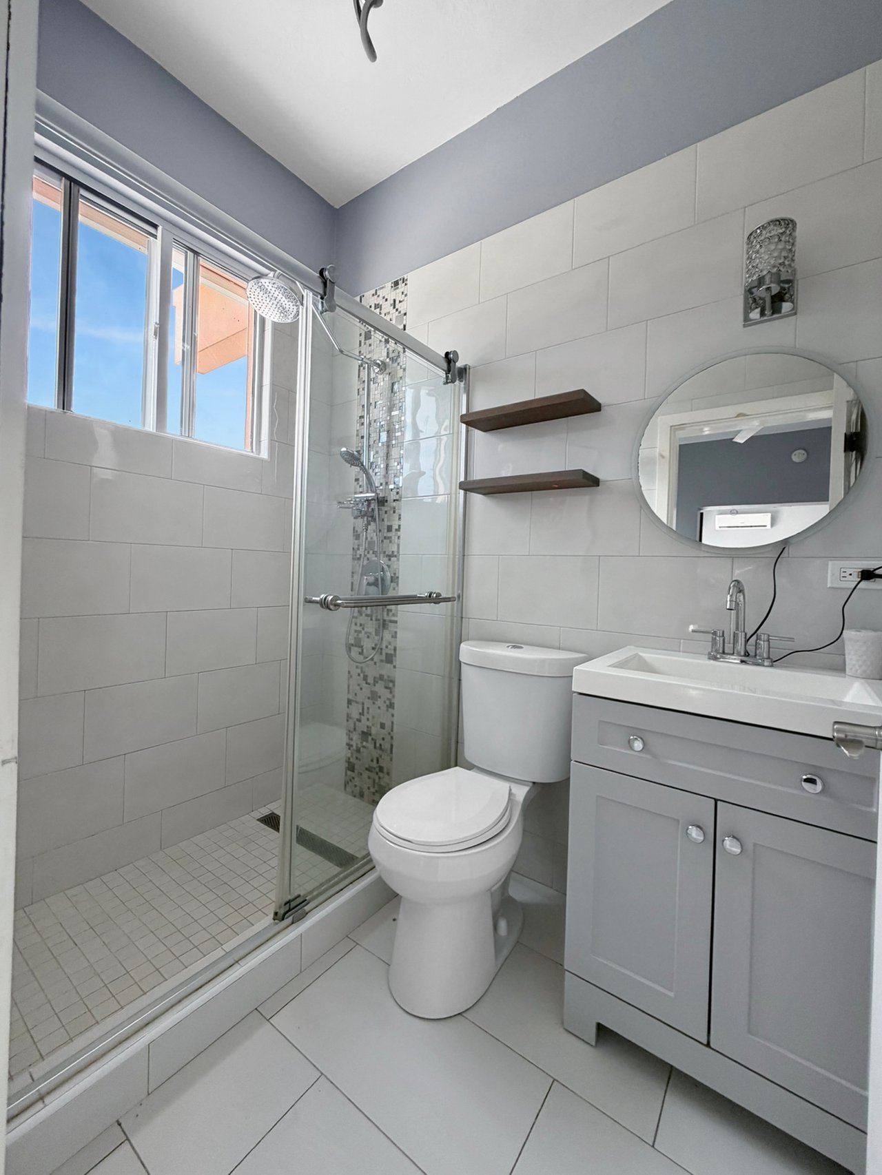 1097 Luck Hill 1 Bedroom Apartment