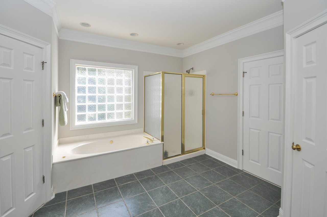 Just Reduced!! 1081 Nona Drive, Athens, Georgia