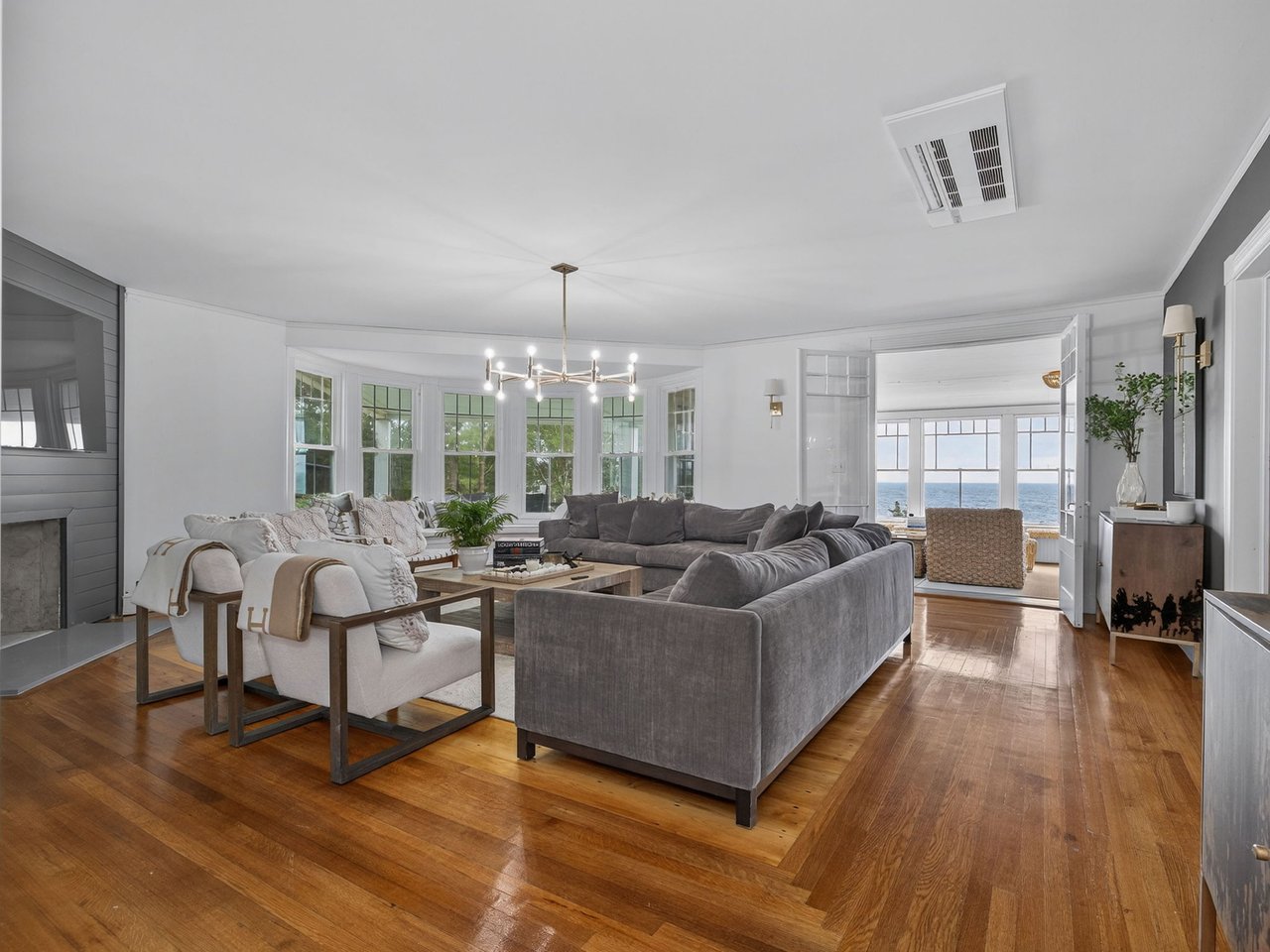 Waterfront Off Market Private Exclusive 