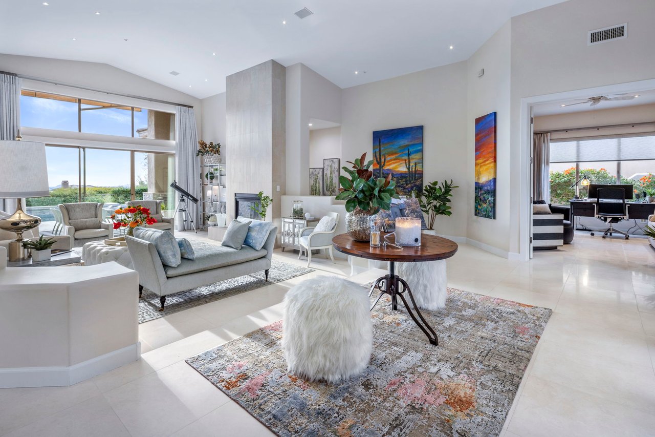 11129 E JUAN TABO Road