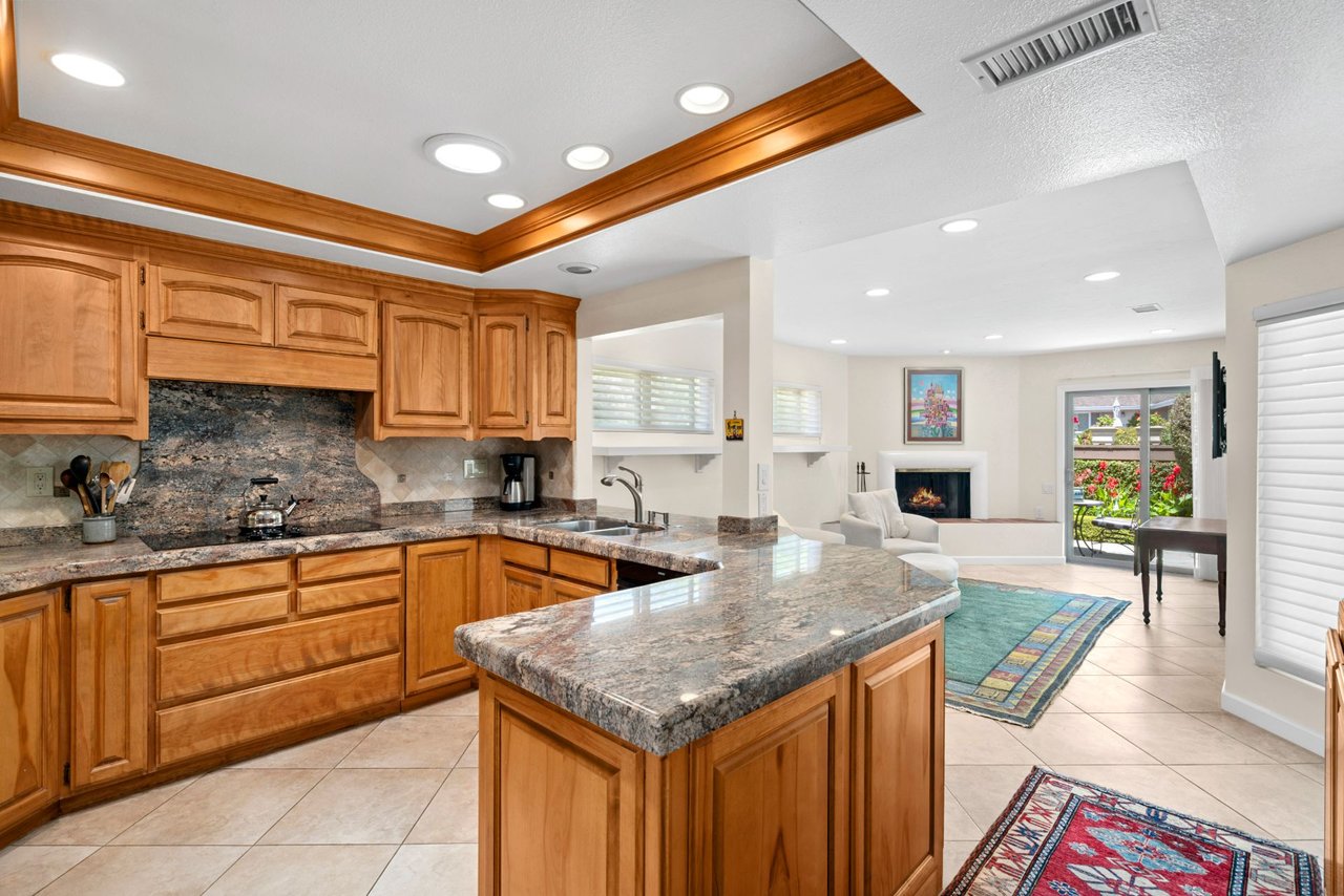 15 Skysail Drive