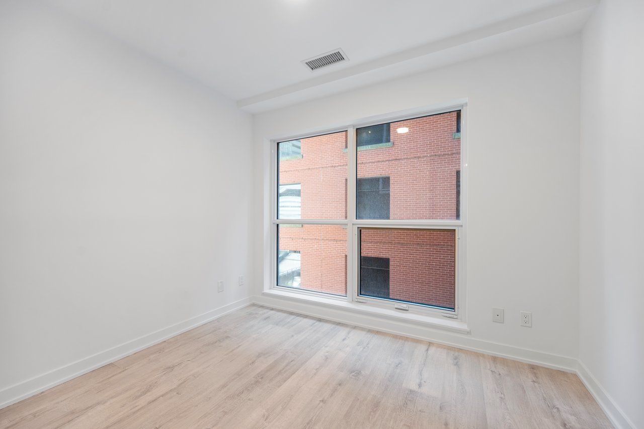 327 King Street W 603