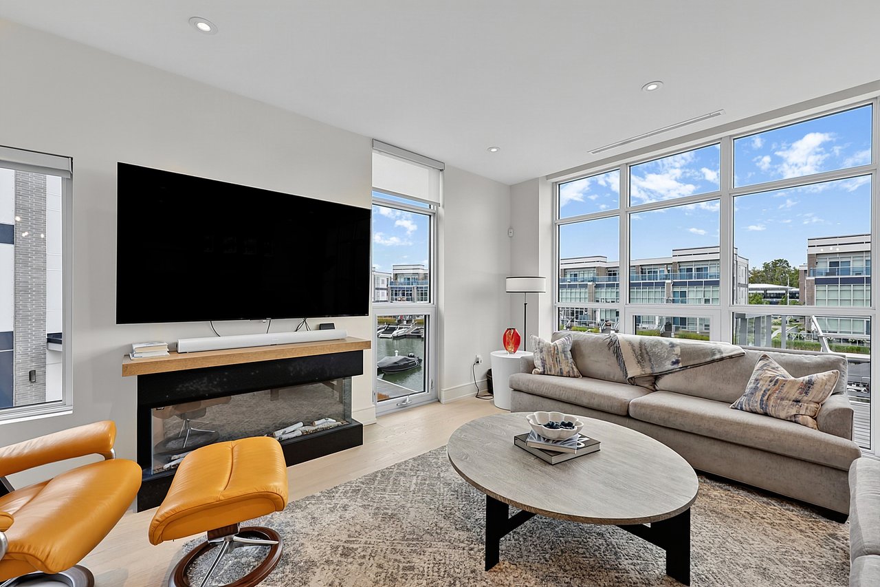 Ferretti Waterfront Townhome