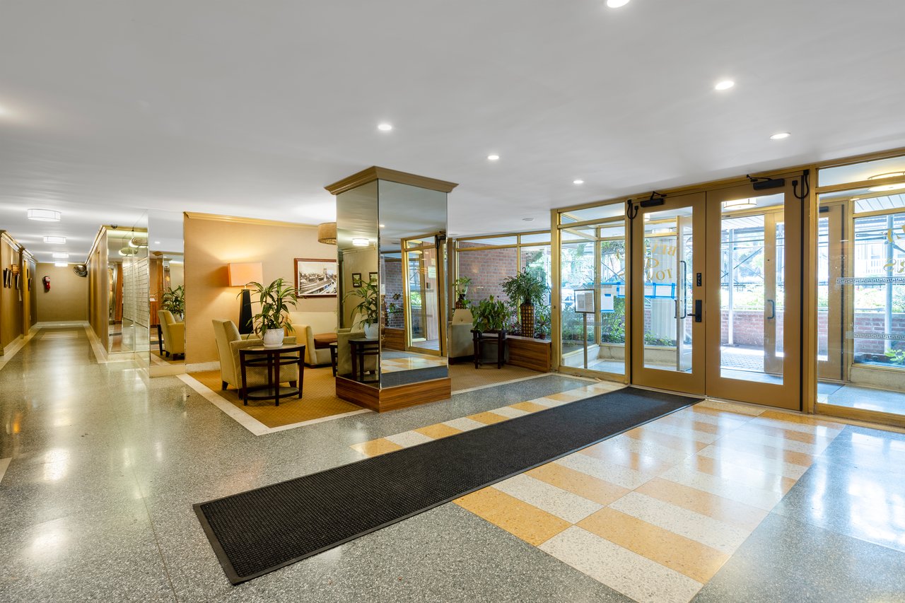 415 Beverly Rd, #3B