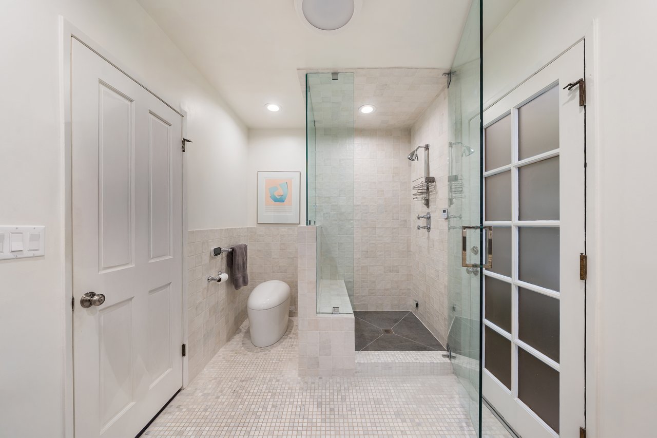 13109 Valley Vista Blvd, Studio City