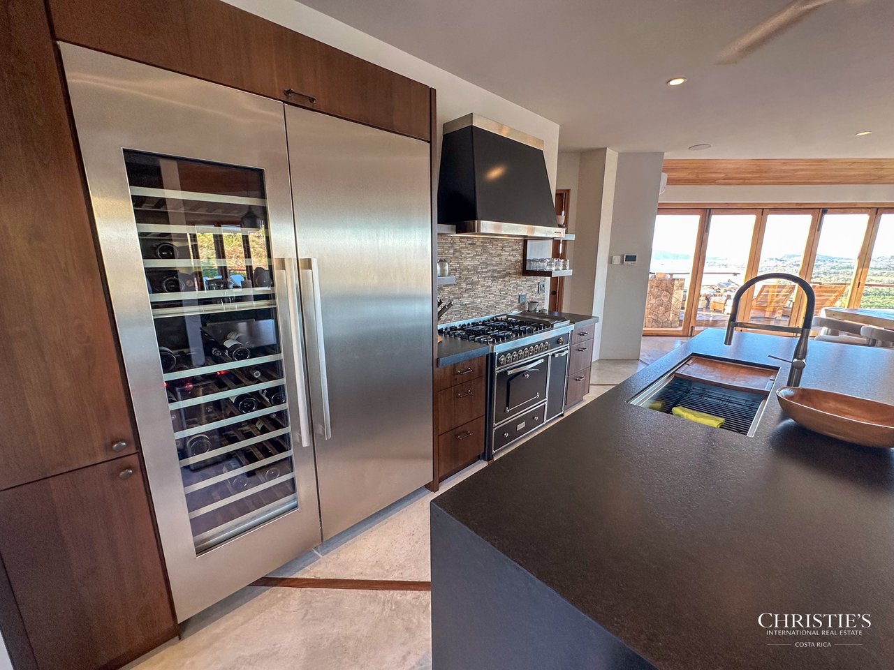 Casa Tres Doces - El Tesoro Development