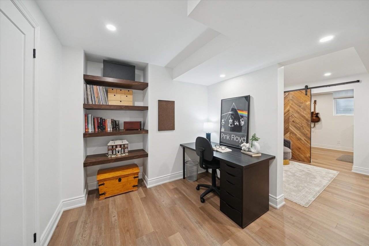 77 Fred Silvester rd