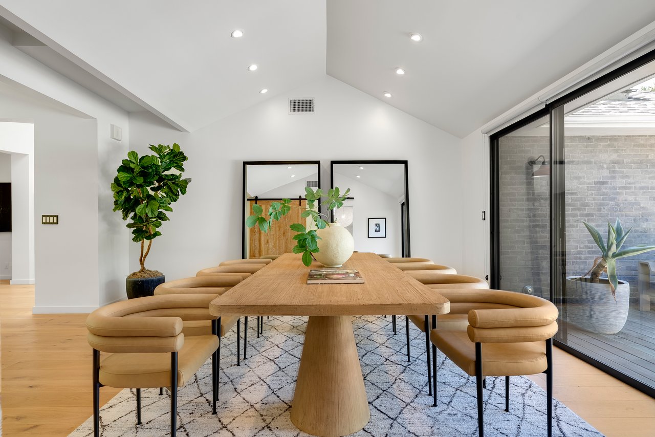 521 Loring Ave, Holmby Hills