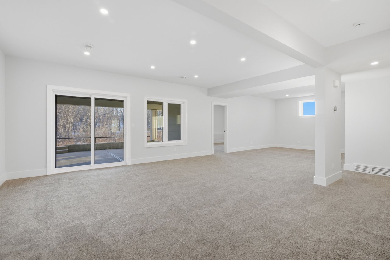 192 Creekstone Hill SW