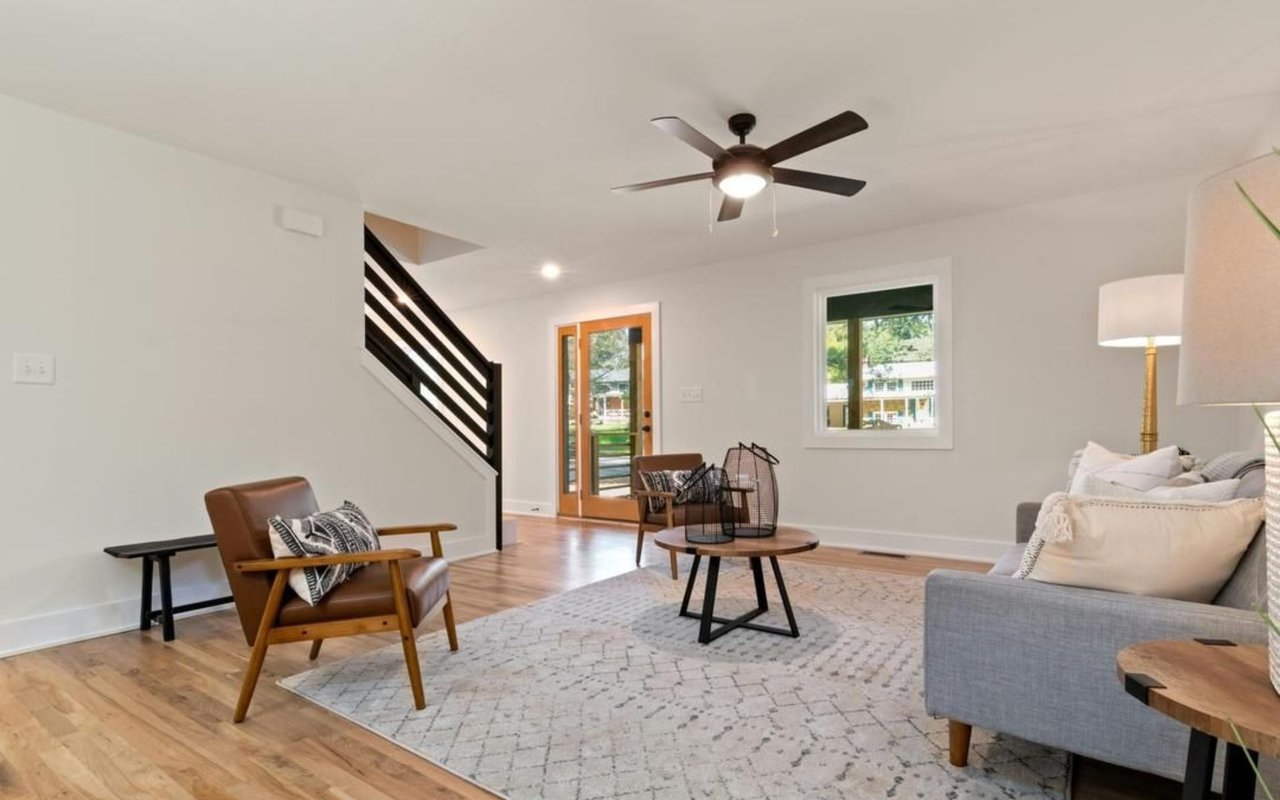 Minimalist, Maximalist, or Somewhere In Between? Here’s What Your Home Style Says About You