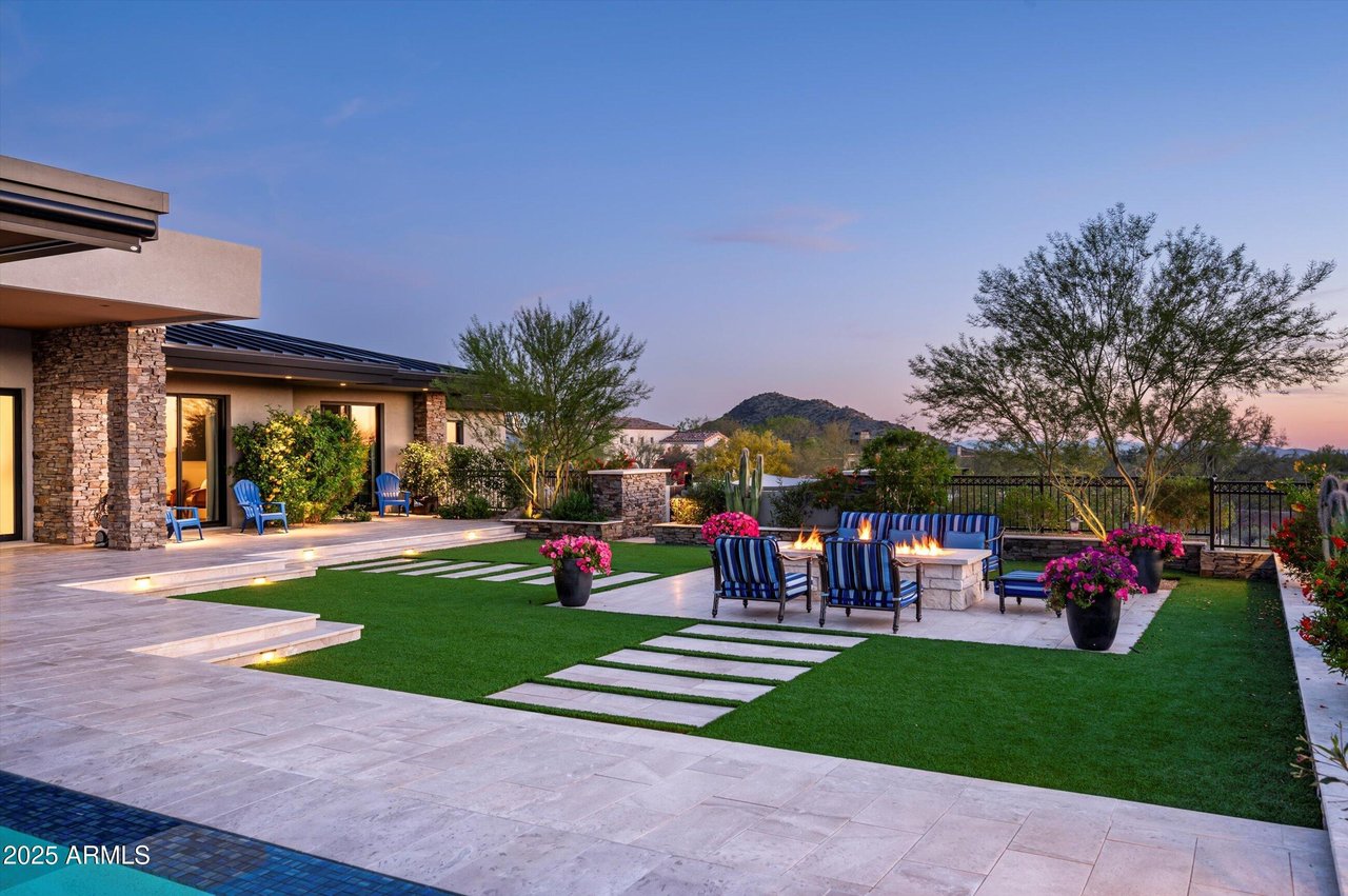 8328 E WHISPER ROCK TRL