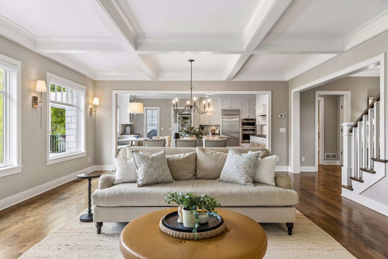 5116 Skyline Drive, Edina