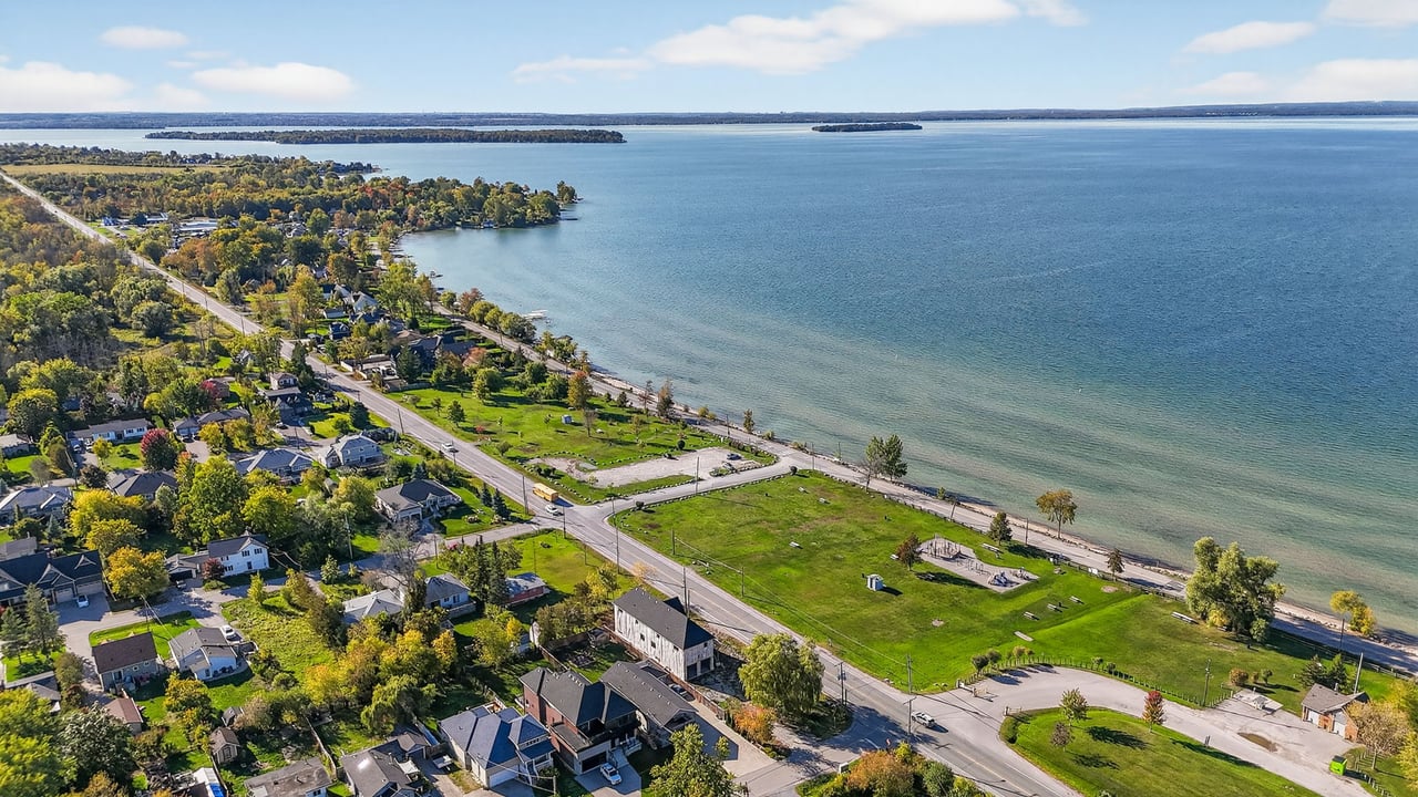 802 Willowview Rd, Georgina