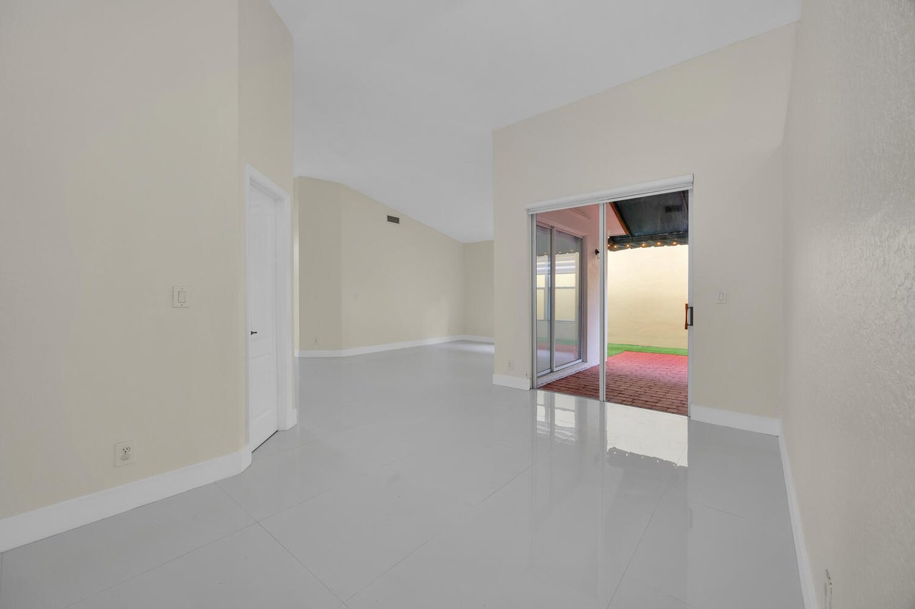 Just Listed at Costa Verde in Doral
