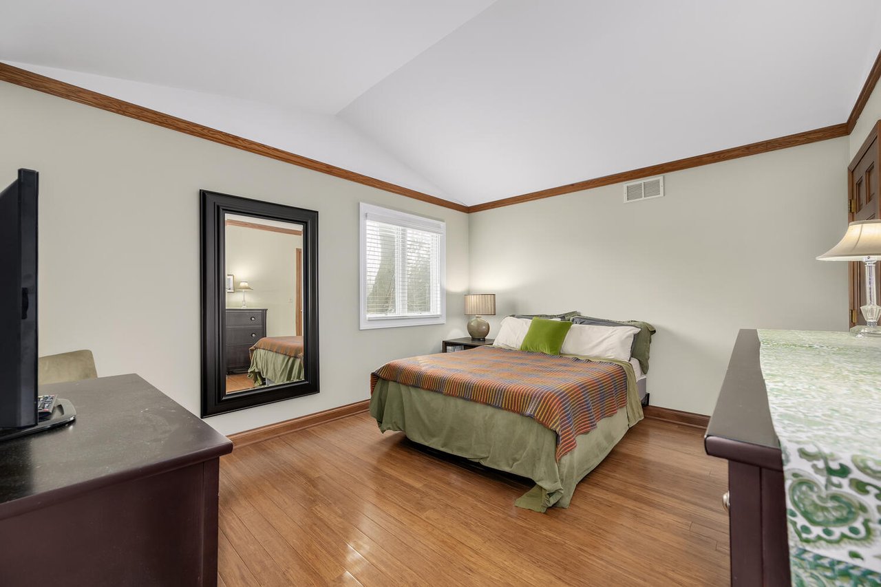 412 Lawrence Avenue Glen Ellyn | Walk to Downtown | No HOA Townhome | Joe Soto @ RE/MAX