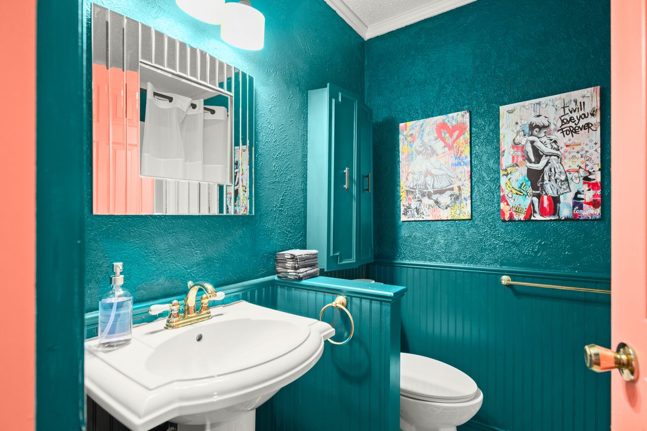 Bloom & Float Getaway 🌸 | Pool Home 5mi to SoCo