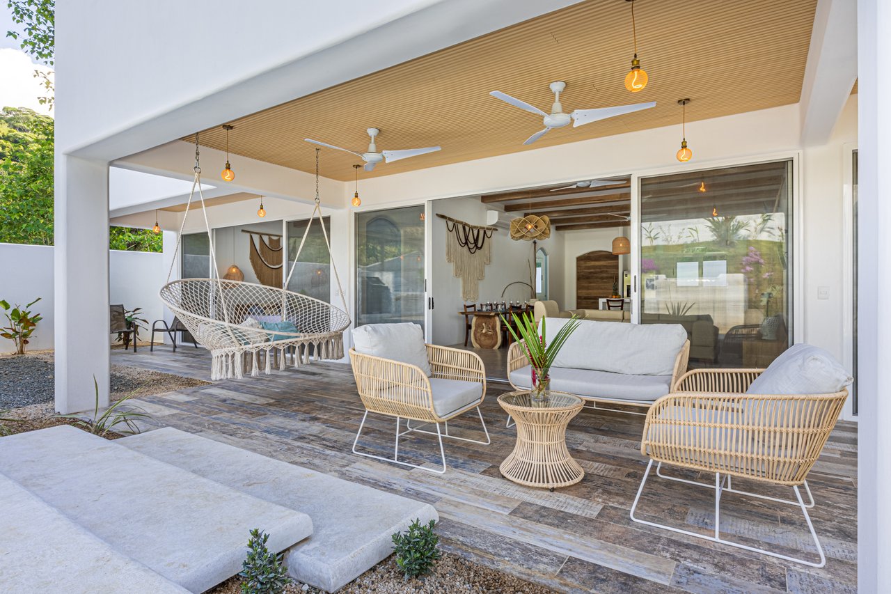 Villa Pacífica – Elegancia, Privacidad y Confort en Uvita  