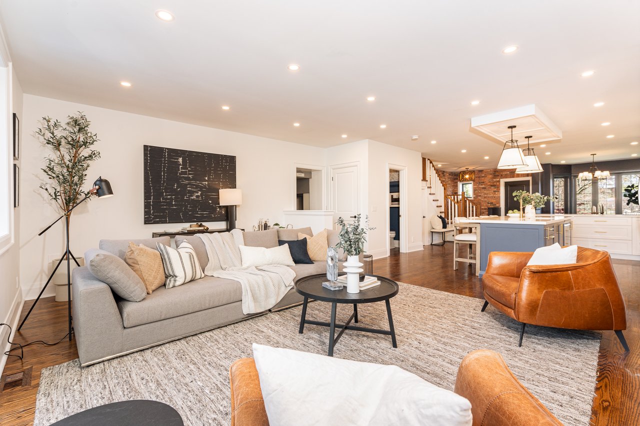 12 Clonmore Dr