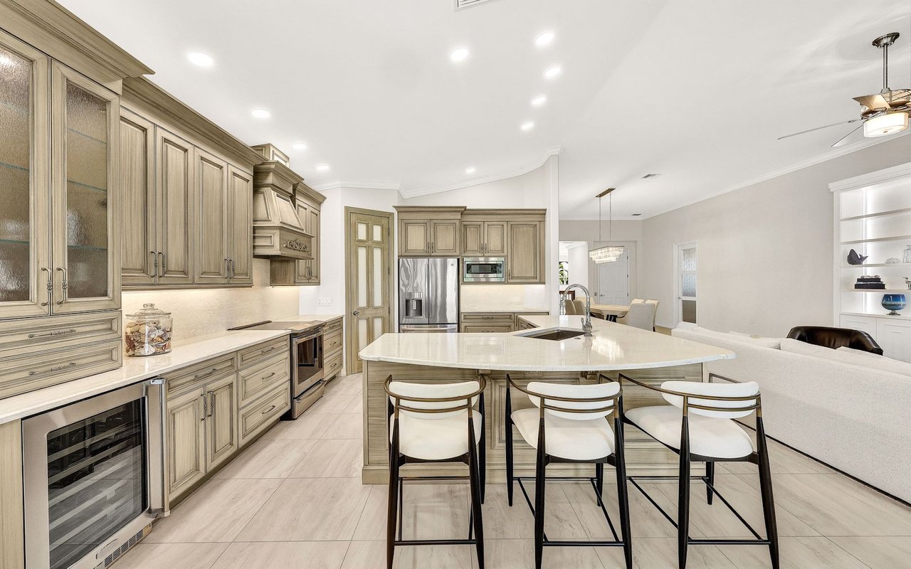 9231 Triana Ter #154