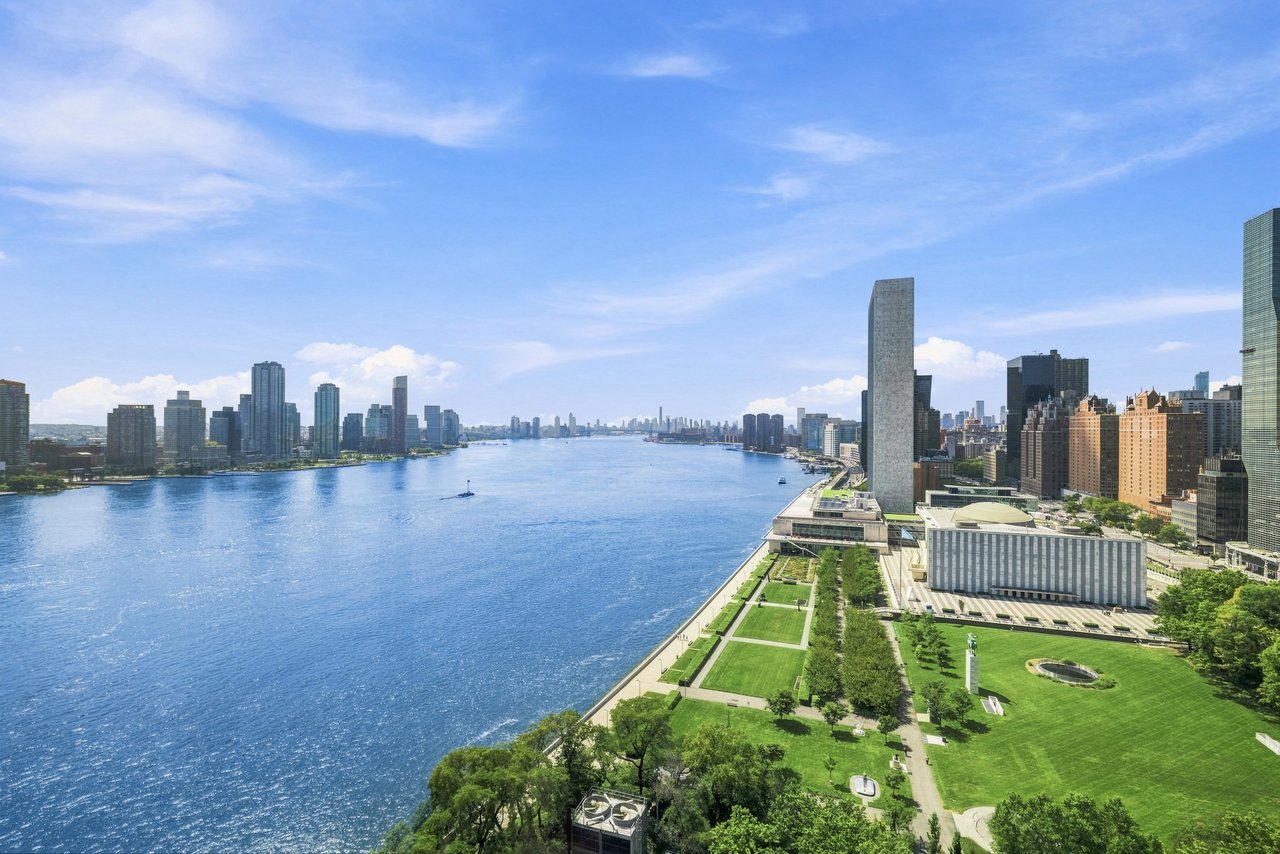 870 United Nations Plaza
