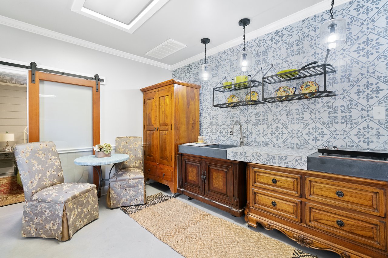 25 AC Driftwood Ranchette