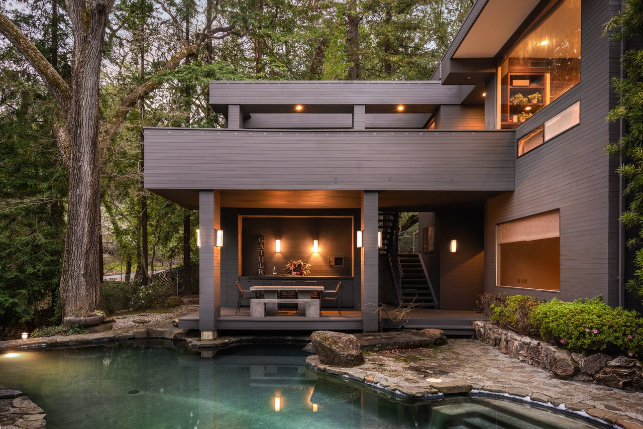 Modern Alamo Hideaway 