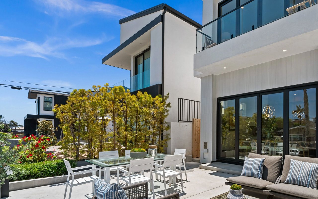 Why Buying or Selling a Home Helps the Economy and Your Community