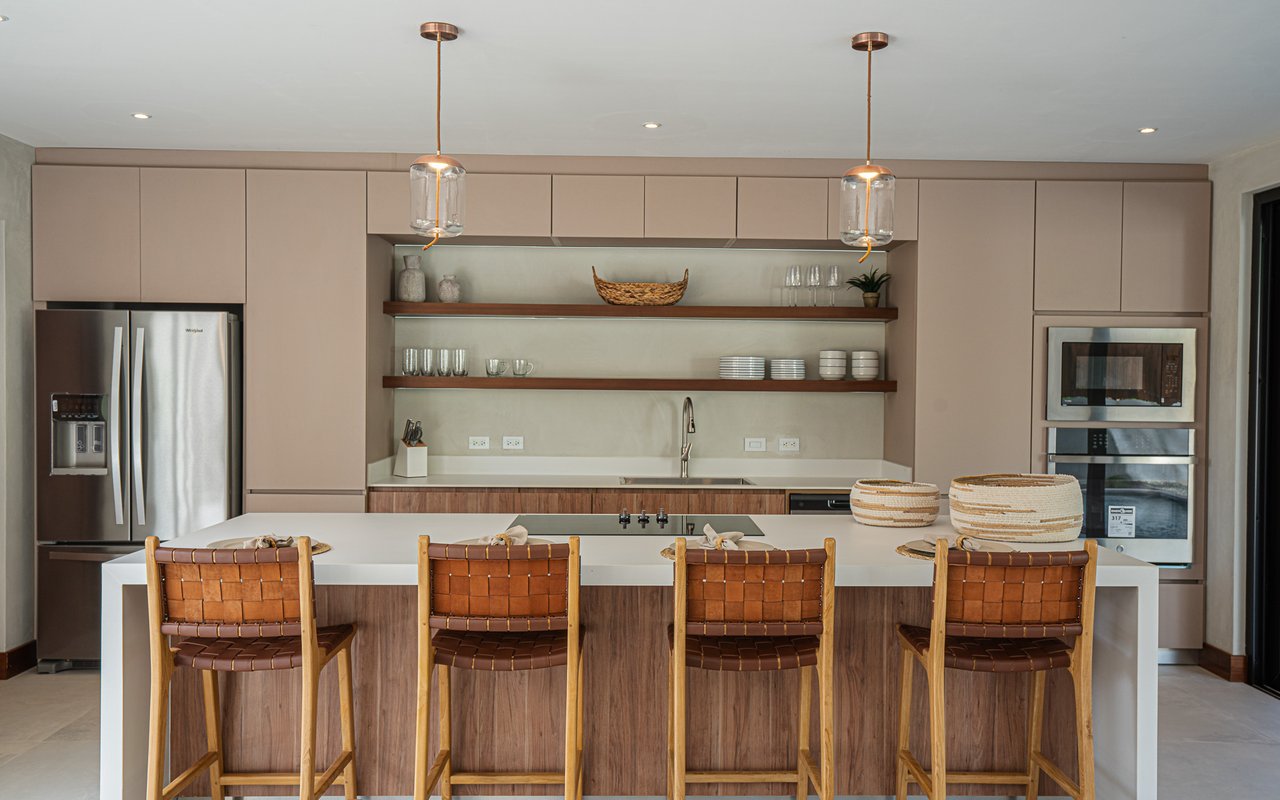 Casa Ko | Tropical Modern 4BR Retreat in Tamarindo with Exclusive Beach Club Membership